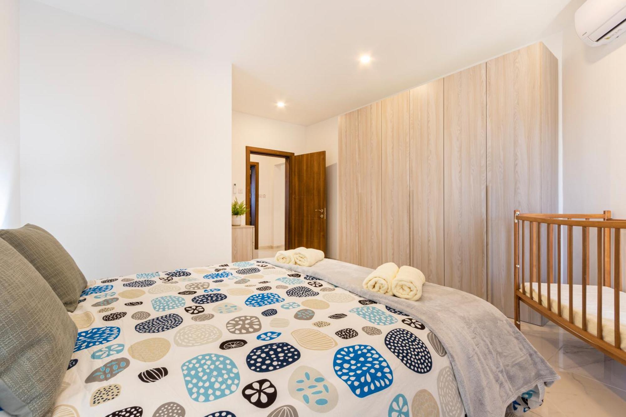 H2 -Modern And Spacious 3 Bedroom Apartment San Gwann Экстерьер фото