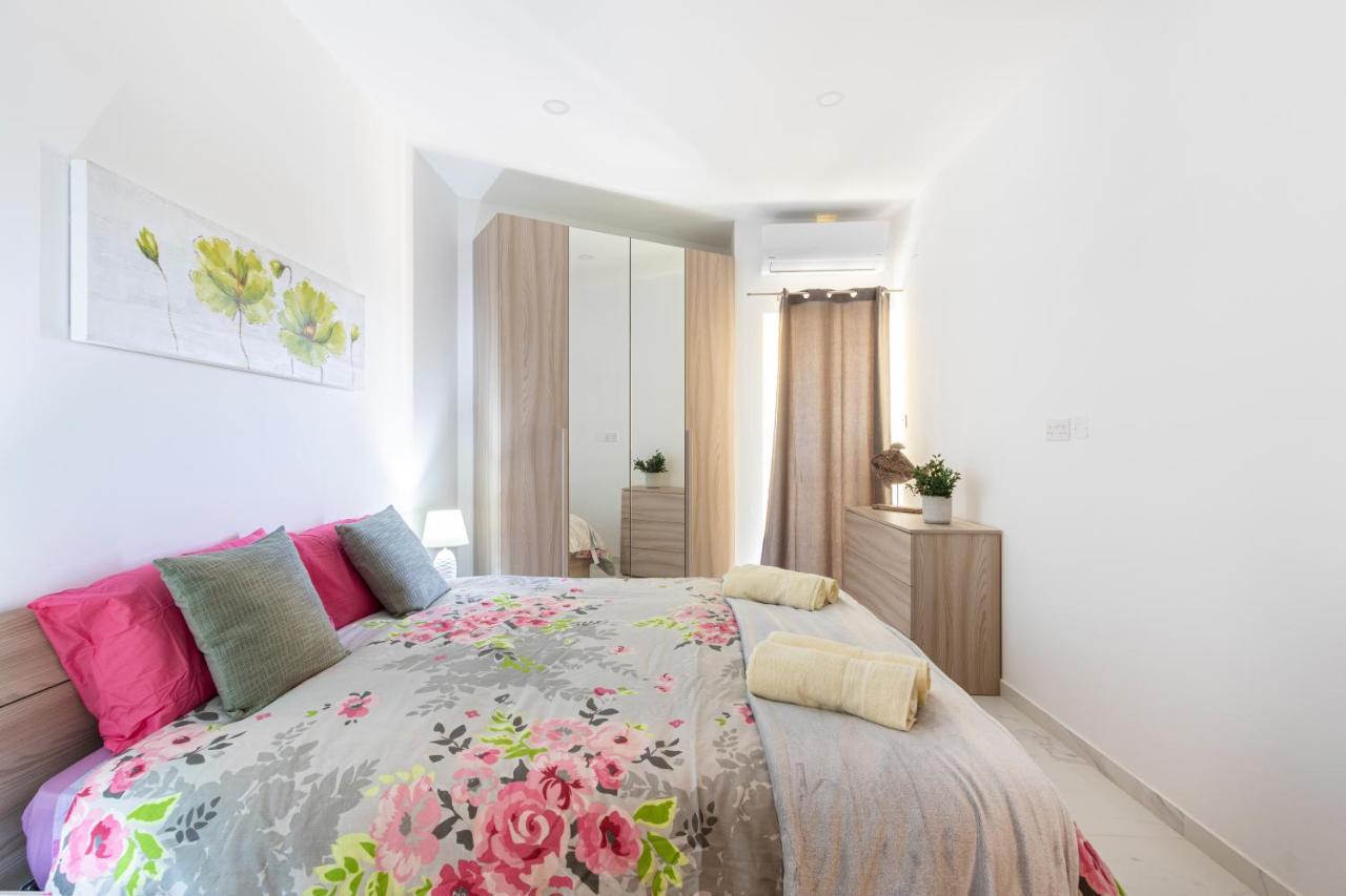 H2 -Modern And Spacious 3 Bedroom Apartment San Gwann Экстерьер фото