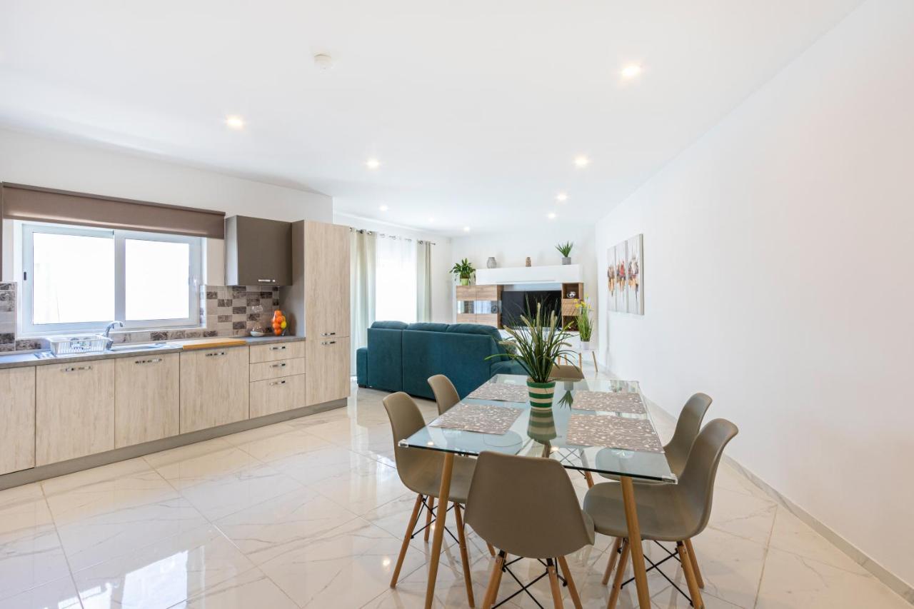 H2 -Modern And Spacious 3 Bedroom Apartment San Gwann Экстерьер фото