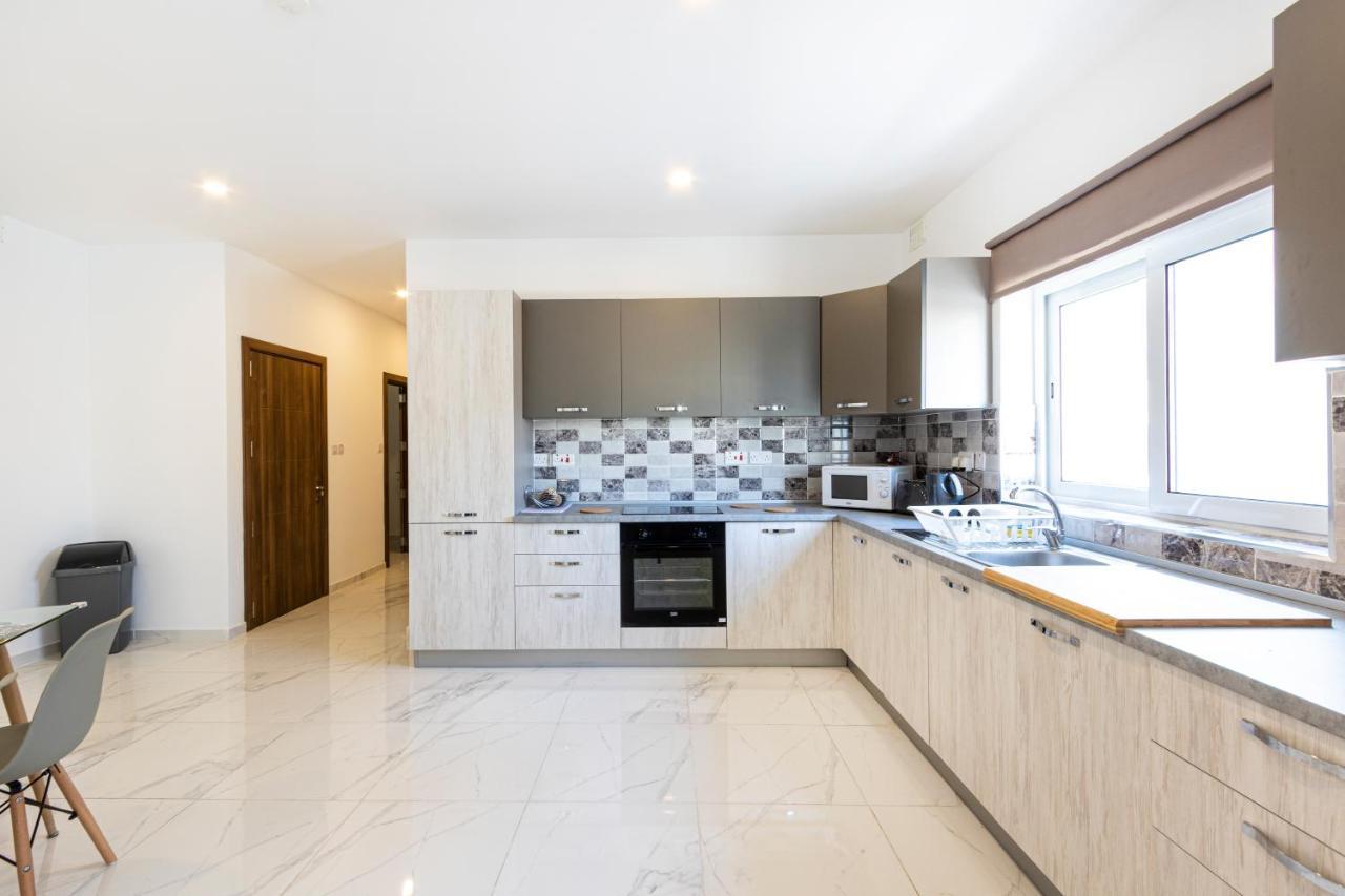 H2 -Modern And Spacious 3 Bedroom Apartment San Gwann Экстерьер фото