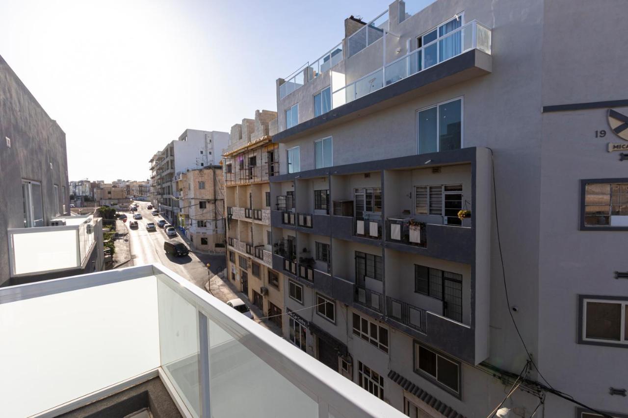 H2 -Modern And Spacious 3 Bedroom Apartment San Gwann Экстерьер фото