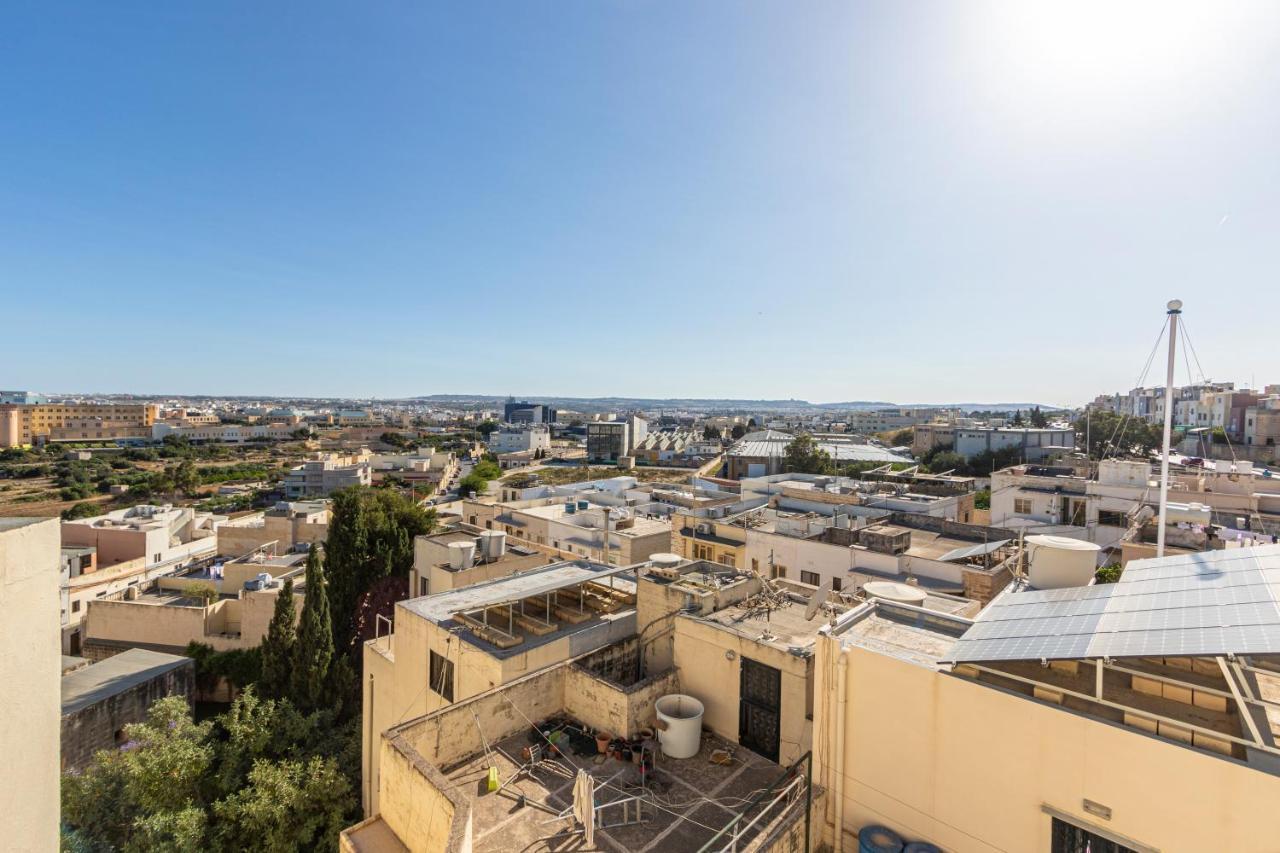 H2 -Modern And Spacious 3 Bedroom Apartment San Gwann Экстерьер фото