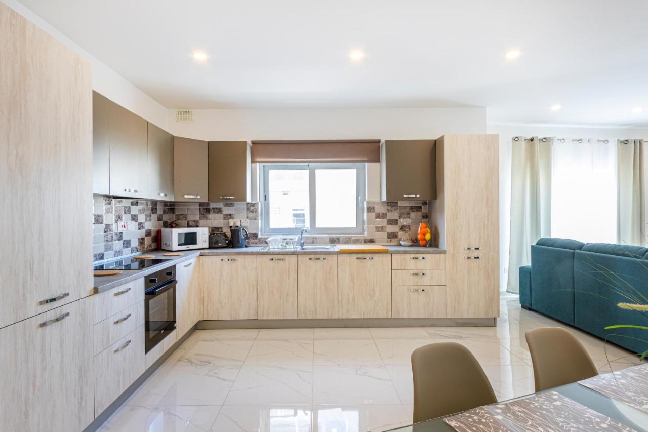 H2 -Modern And Spacious 3 Bedroom Apartment San Gwann Экстерьер фото
