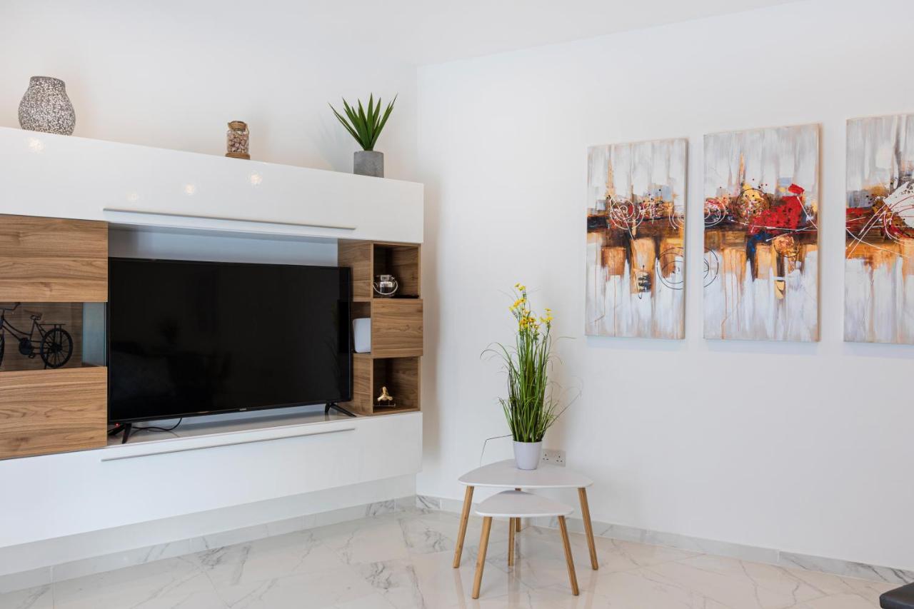 H2 -Modern And Spacious 3 Bedroom Apartment San Gwann Экстерьер фото